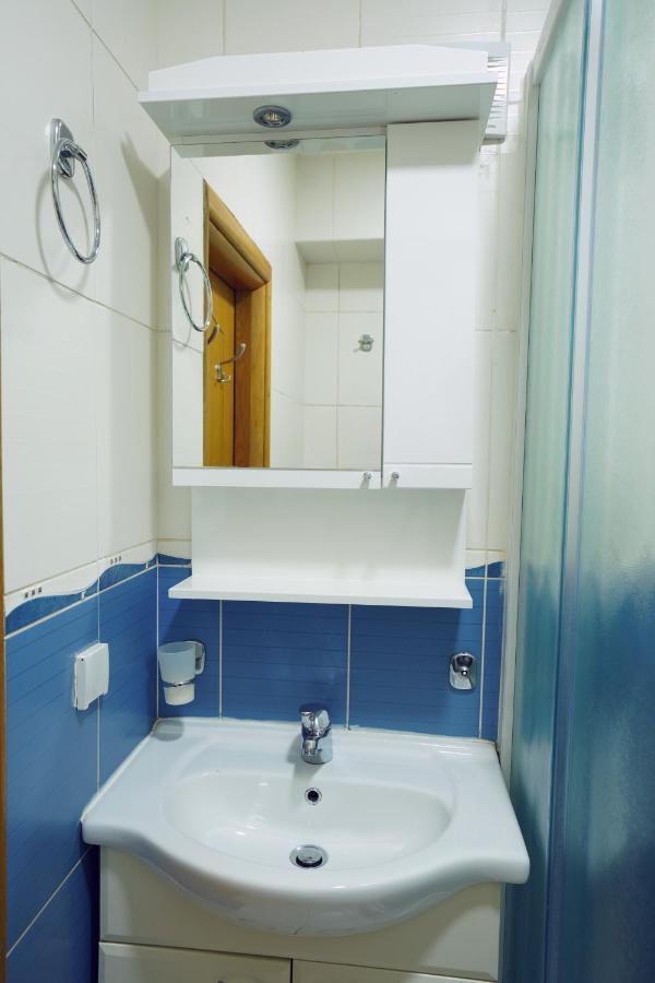 Apartment Gold Podgorica Buitenkant foto